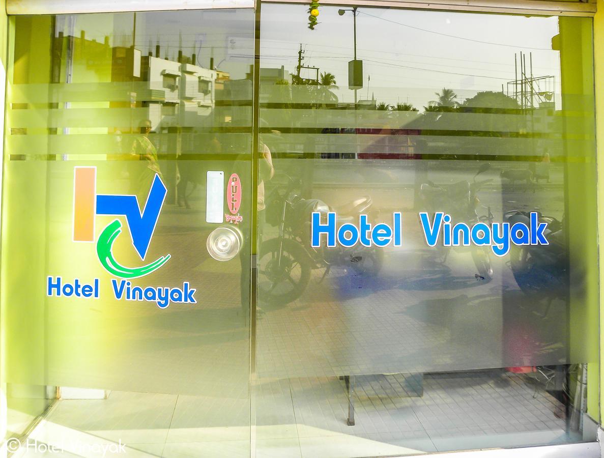 温纳亚克酒店 Māldah 外观 照片